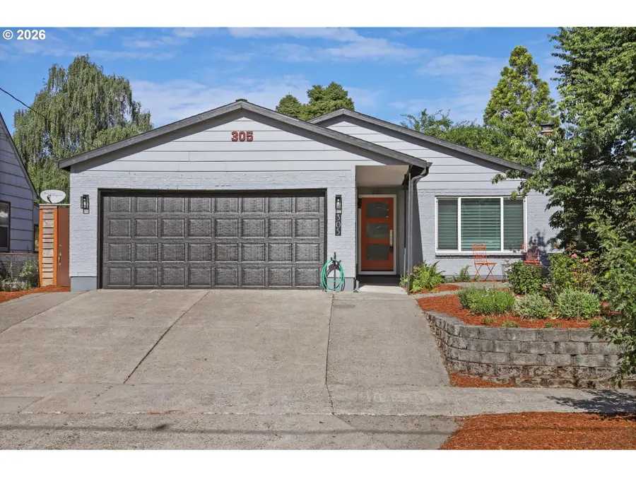 305 SE 84th Ave, Portland, OR 97216 - #2