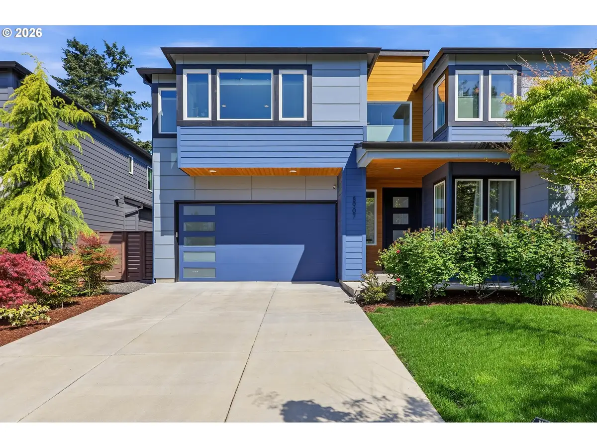 8907 SW Harmon Ln, Portland, OR 97225 - #1
