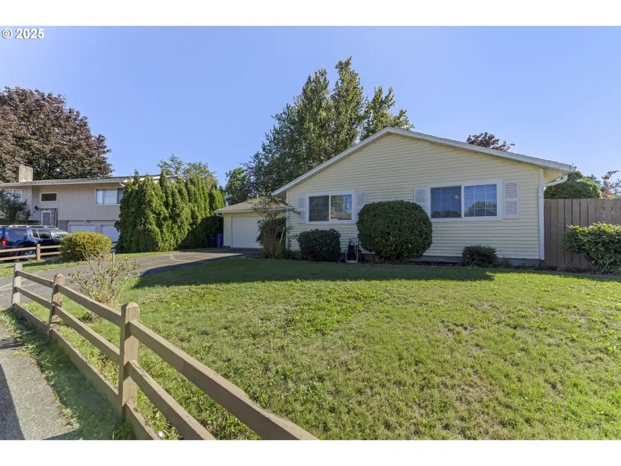 820 NE Cochran Ave, Gresham, OR 97030 - Image #3