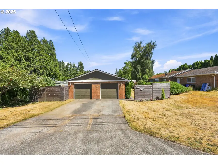 880 NW Florence Ave, Gresham, OR 97030 - #2