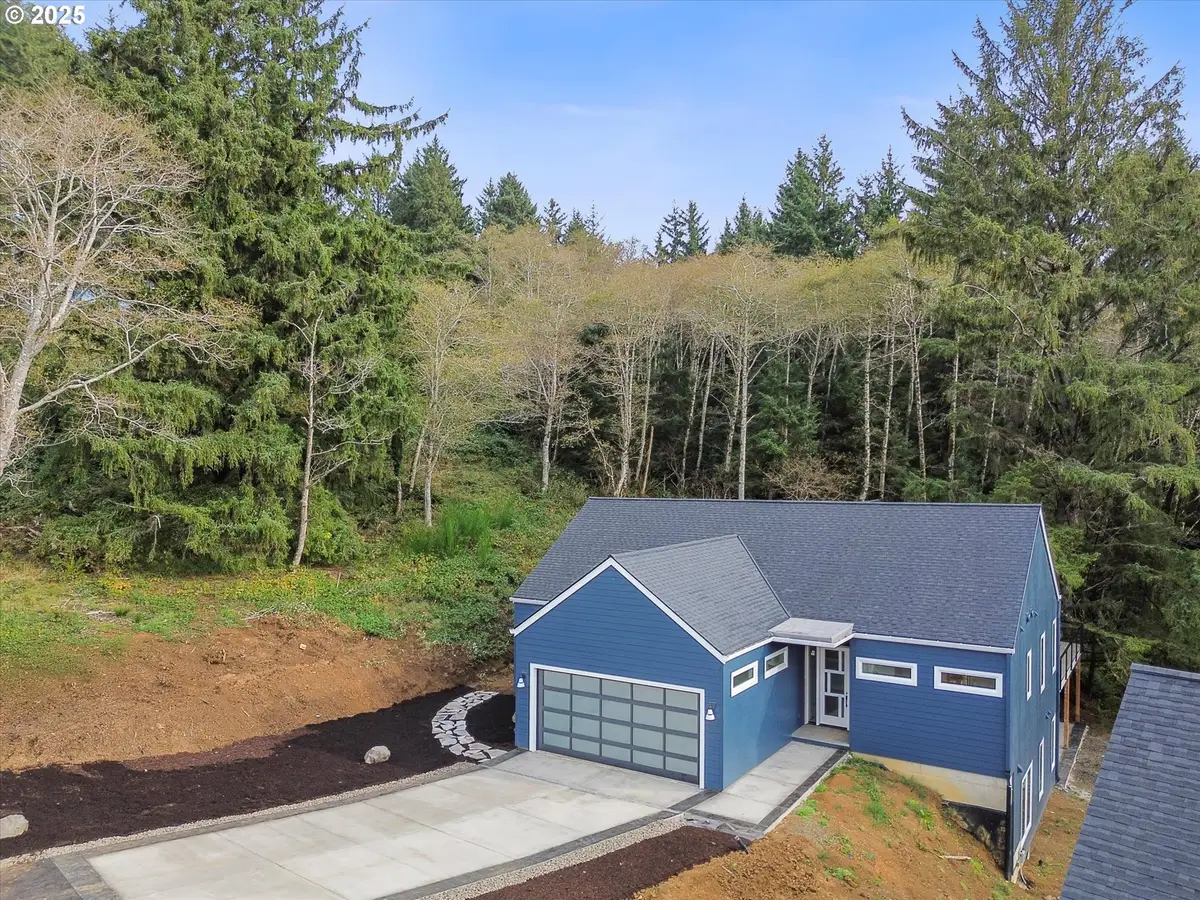 750 Monica Ct, Cannon Beach, OR 97110 - Image #1