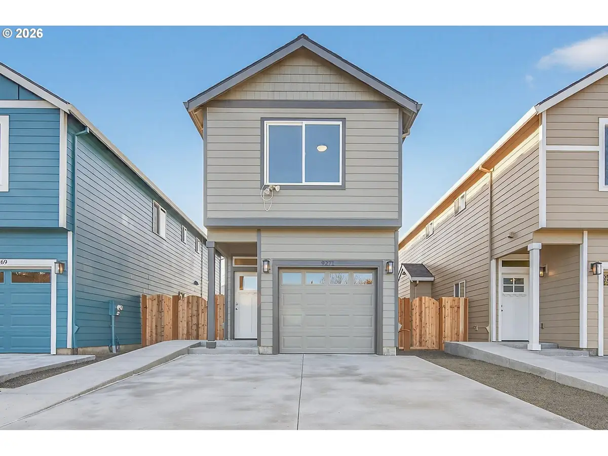 9271 E Burnside St, Portland, OR 97216 - #1