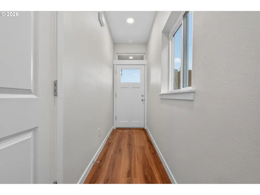 9271 E Burnside St, Portland, OR 97216 - #3