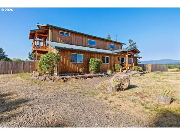 39038 Griggs Dr, Lebanon, OR 97355