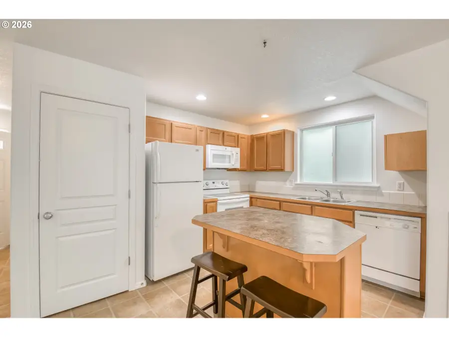 8680 S Hollyhock St, Rockaway Beach, OR 97136 - #3