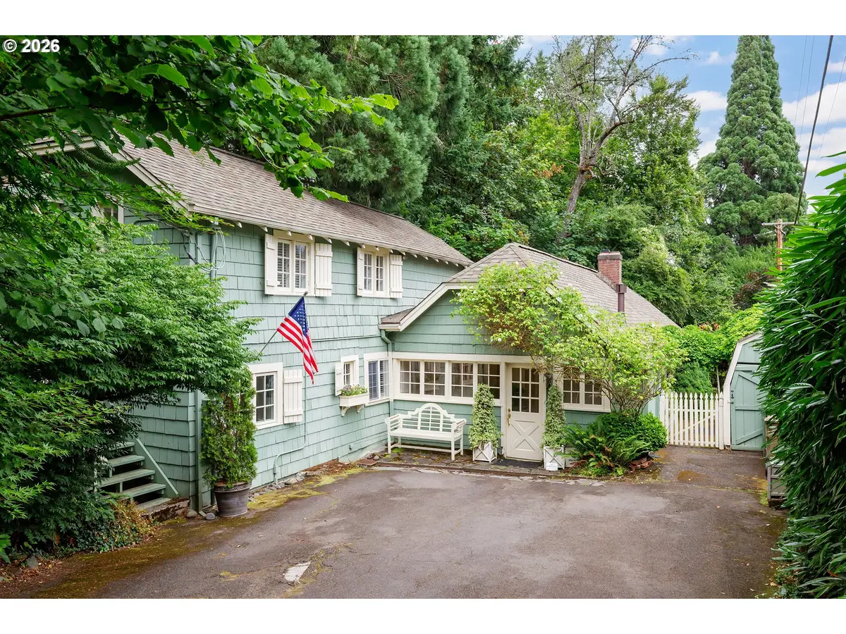 2805 Glenmorrie Dr, Lake Oswego, OR 97034 - #1