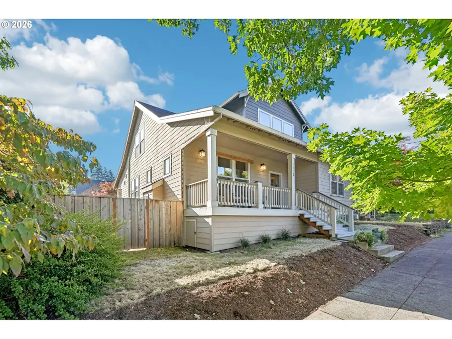 1116 Taylor St, Oregon City, OR 97045 - #2