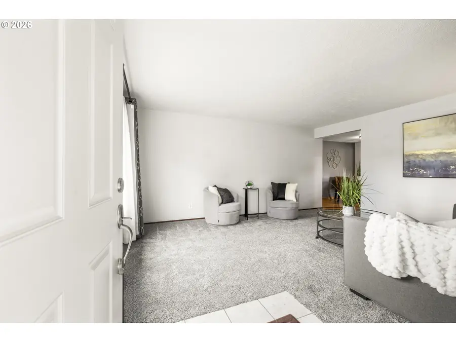 15245 SE Market Ct, Portland, OR 97233 - #3