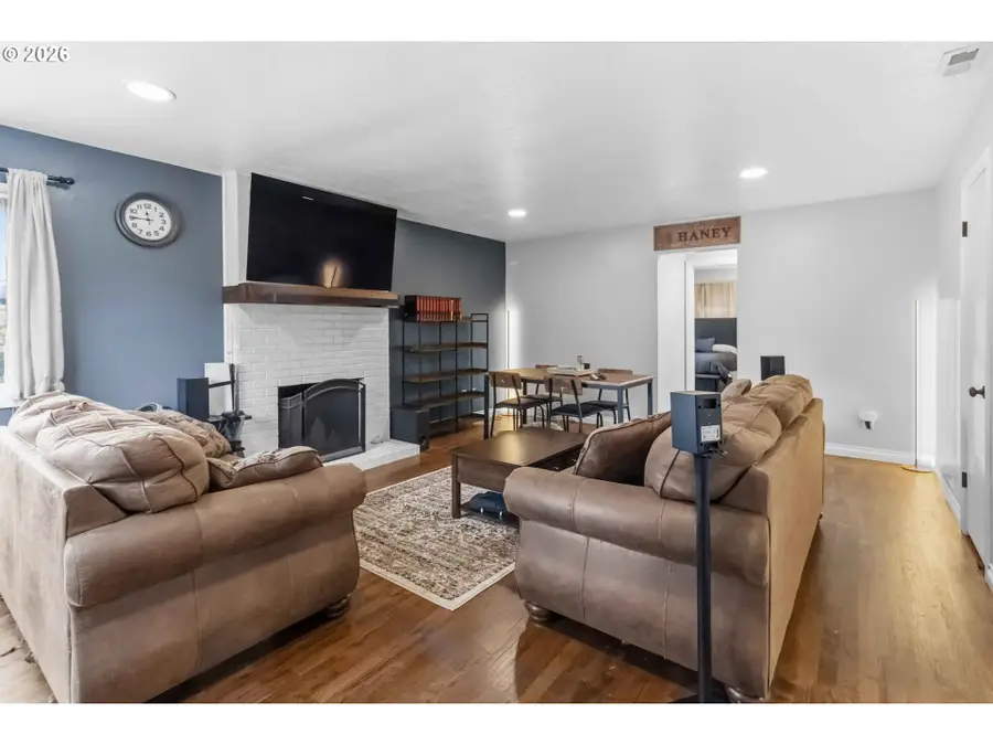 1159 19th Ave, Longview, WA 98632 - #3