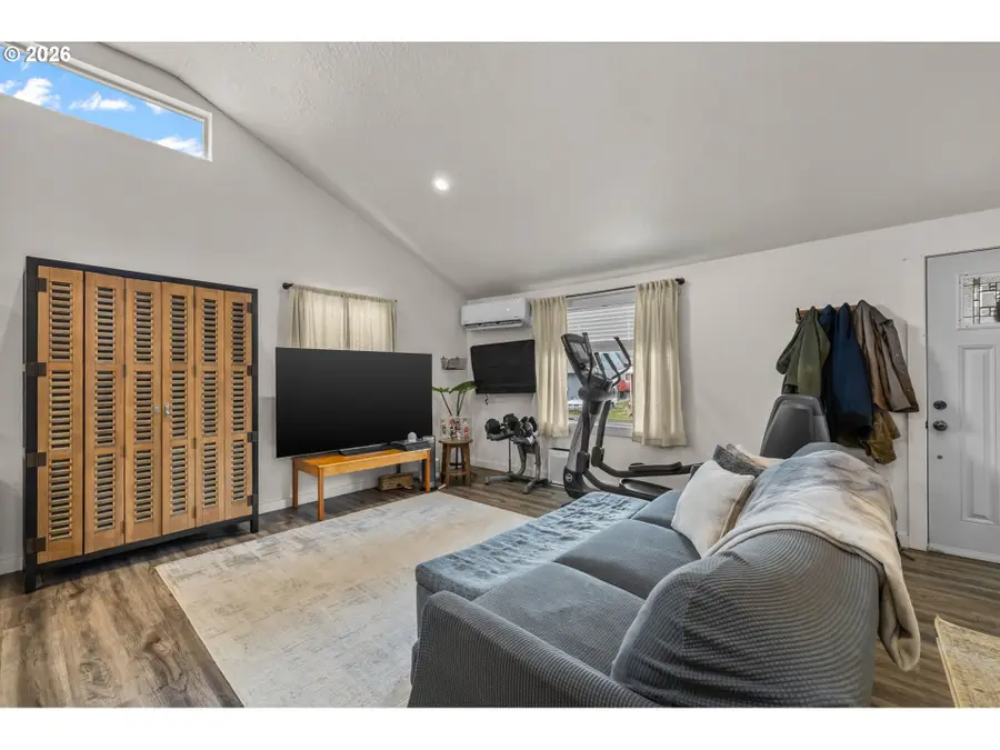 242 NW 1st Ave, John Day, OR 97845 - #2