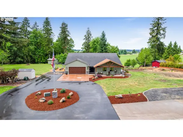 801 S Park St, Carlton, OR 97111