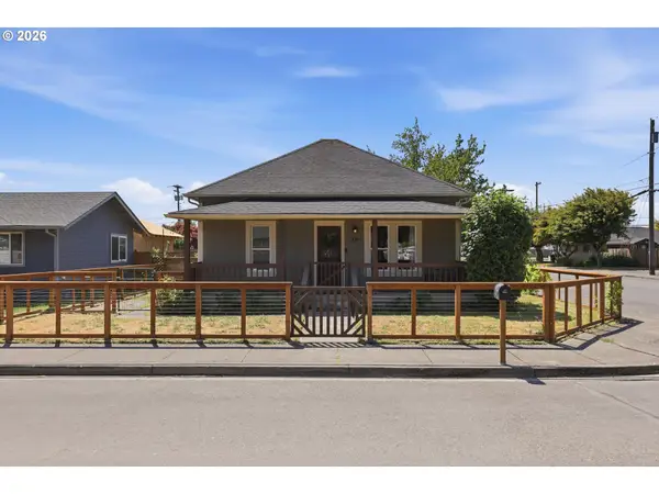 337 Loves Ave, Woodland, WA 98674