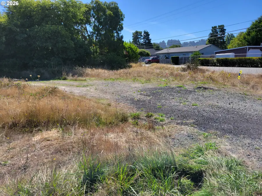 805 Jacobson Way, Lakeside, OR 97449 - #2