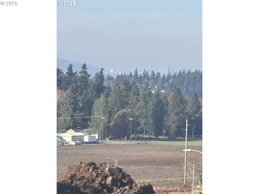 16092 Serres Farms Way #51, Oregon City, OR 97045 - Image #2