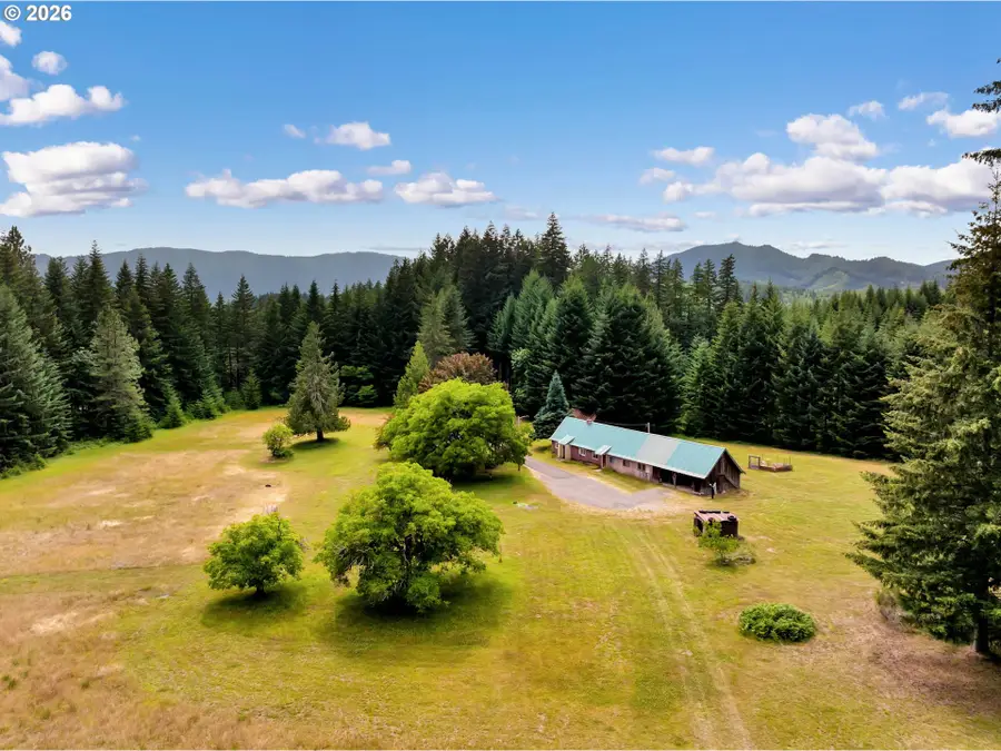 211 Young Rd, Cook, WA 98605 - #2
