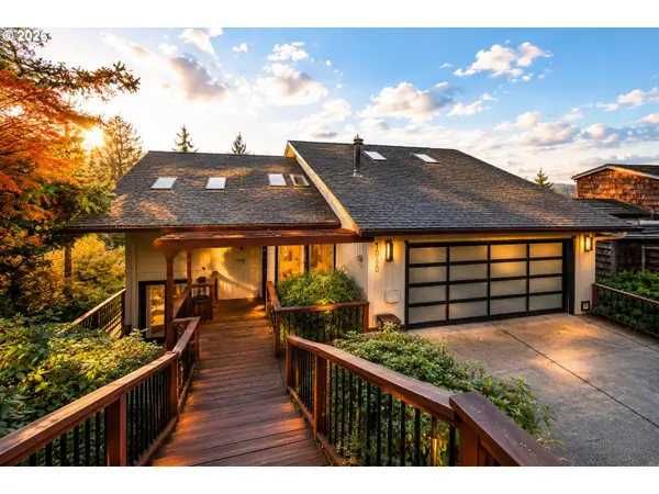 1060 Upper Devon Ln, LakeOswego, OR 97034