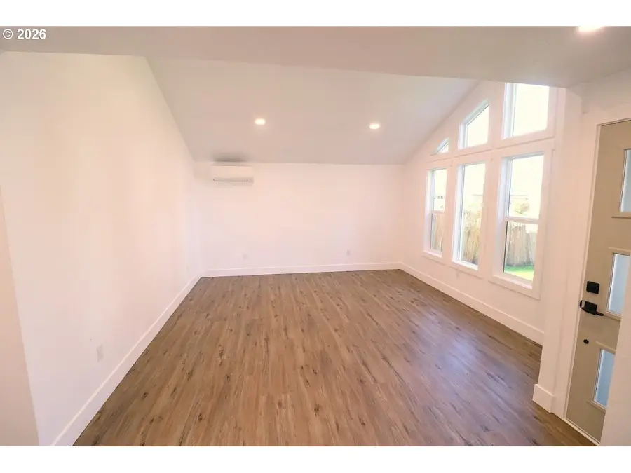 77 Shady Loop, Springfield, OR 97477 - #3