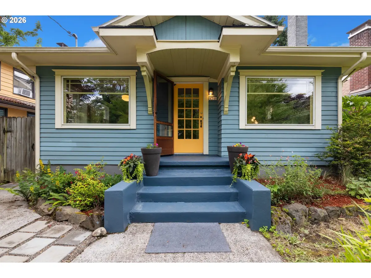 4246 NE Hoyt St, Portland, OR 97213 - #1