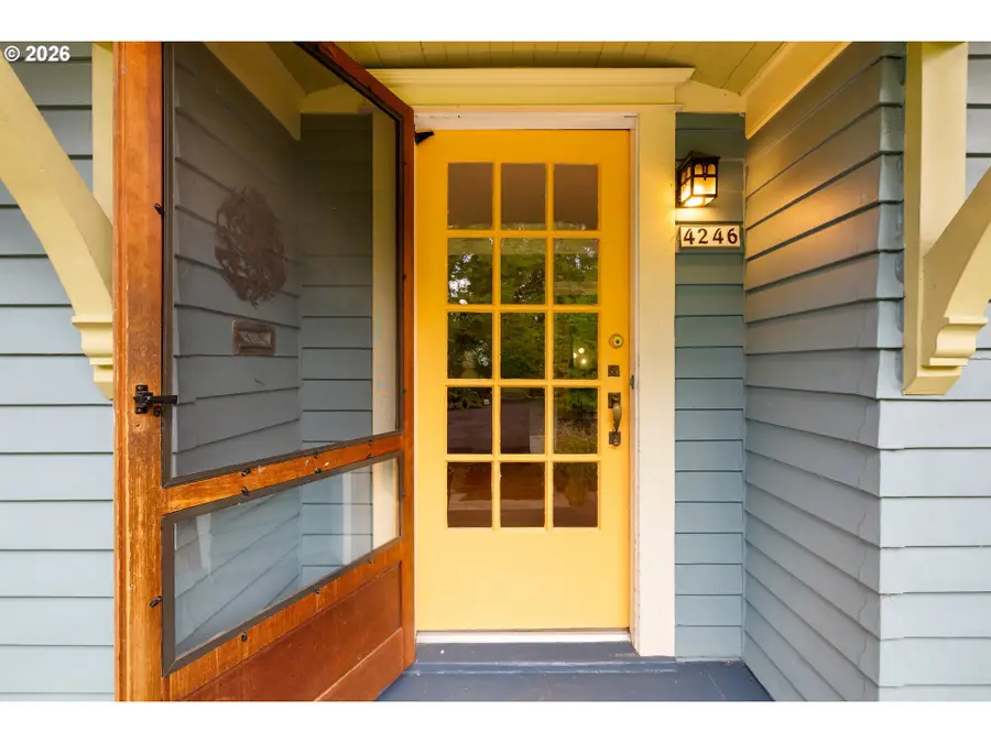 4246 NE Hoyt St, Portland, OR 97213 - #3