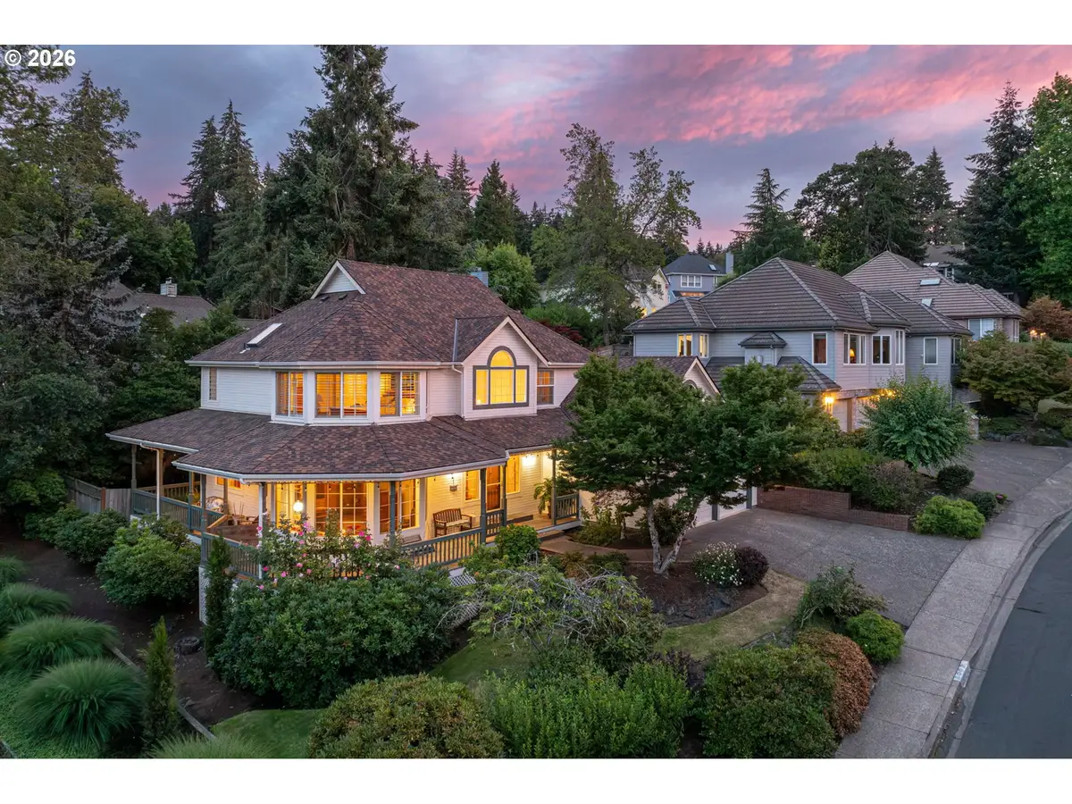 2002 Morning View Dr, Eugene, OR 97405 - #1