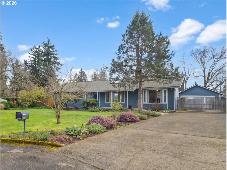 16552 SE Woodward St, Portland, OR 97236 - #2