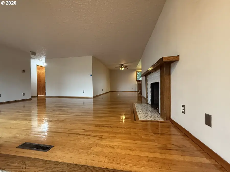 6175 SW Alice Ln, Beaverton, OR 97008 - Image #3