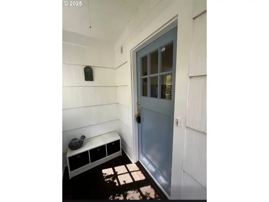 2014 E St, Vancouver, WA 98663 - Image #3