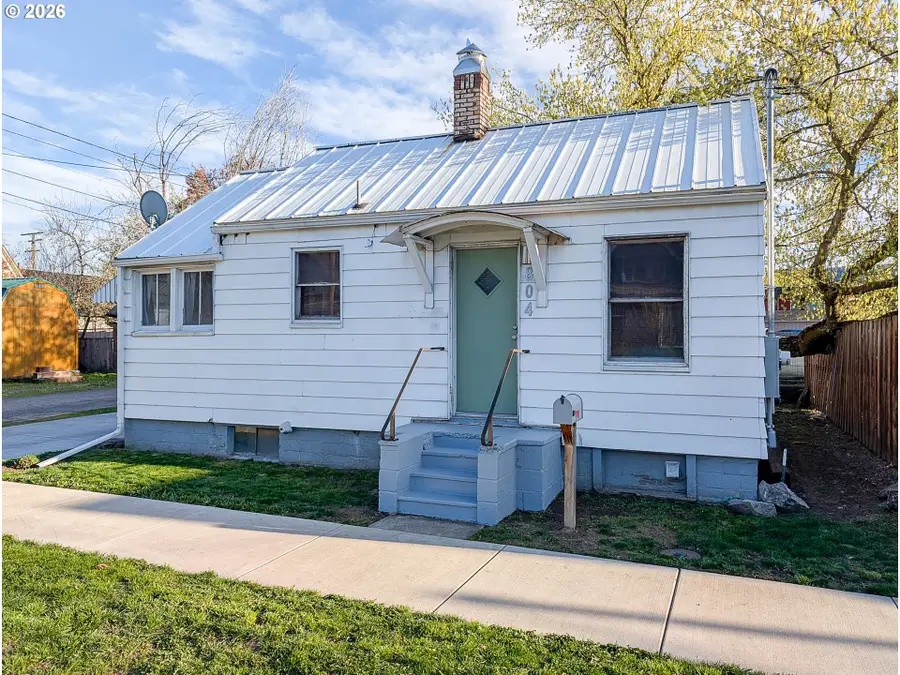 804 Jefferson Ave, La Grande, OR 97850 - #2
