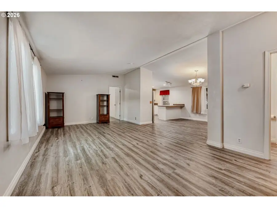 1111 SE 3rd Ave #15, Canby, OR 97013 - #3