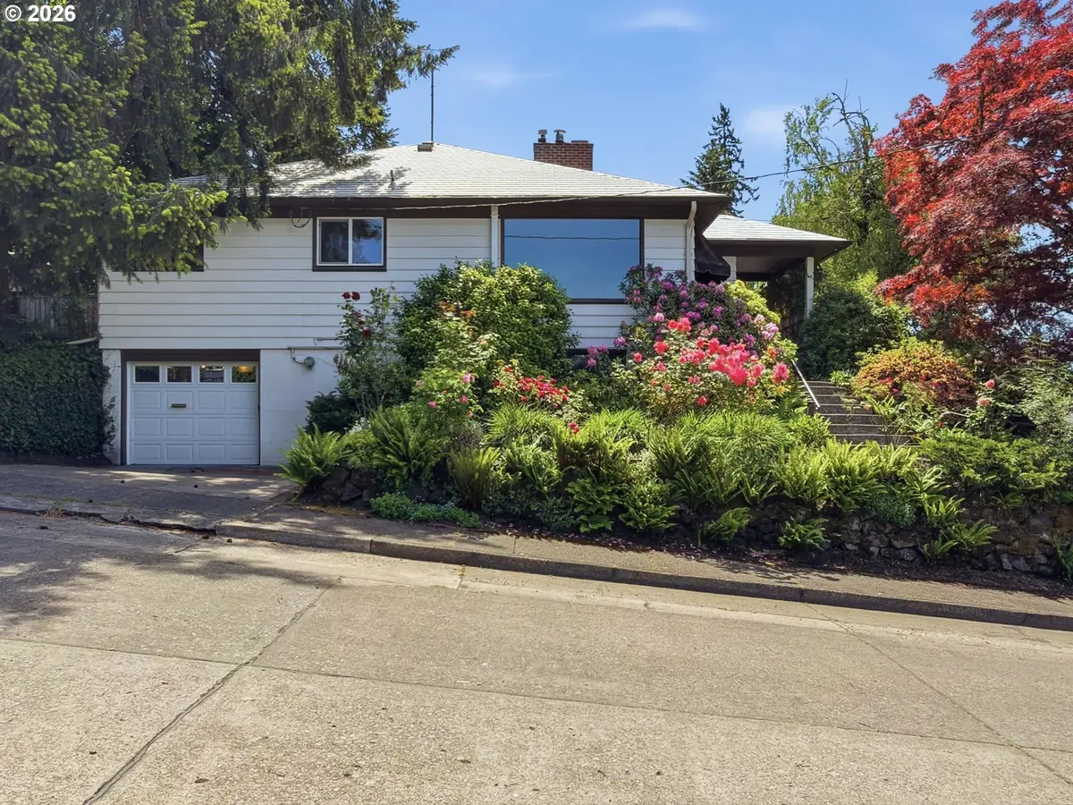 2473 Columbia St, Eugene, OR 97403 - #1