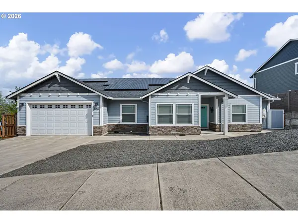 1056 Ruby Clair Dr, Creswell, OR 97426