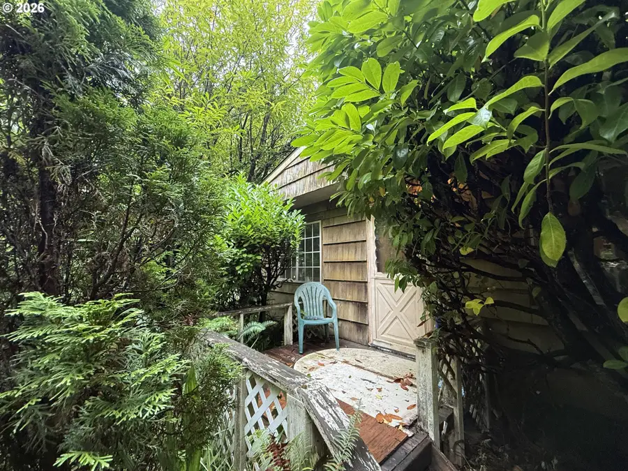 594 SW Wakonda Beach Rd, Waldport, OR 97394 - #2