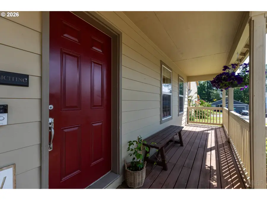 35635 Jakobi St, Saint Helens, OR 97051 - #2