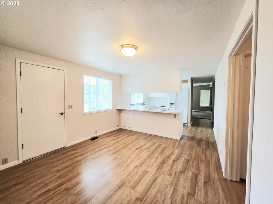 239 Arrow Way, Tri City, OR 97457 - Image #3