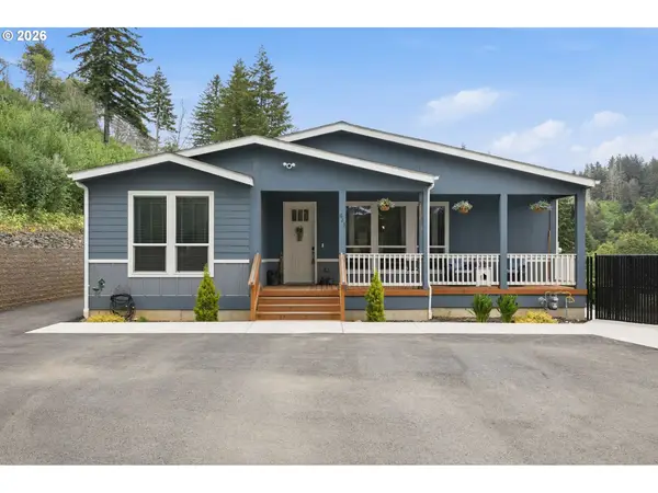 623 N Overlook Loop, Otis, OR 97368