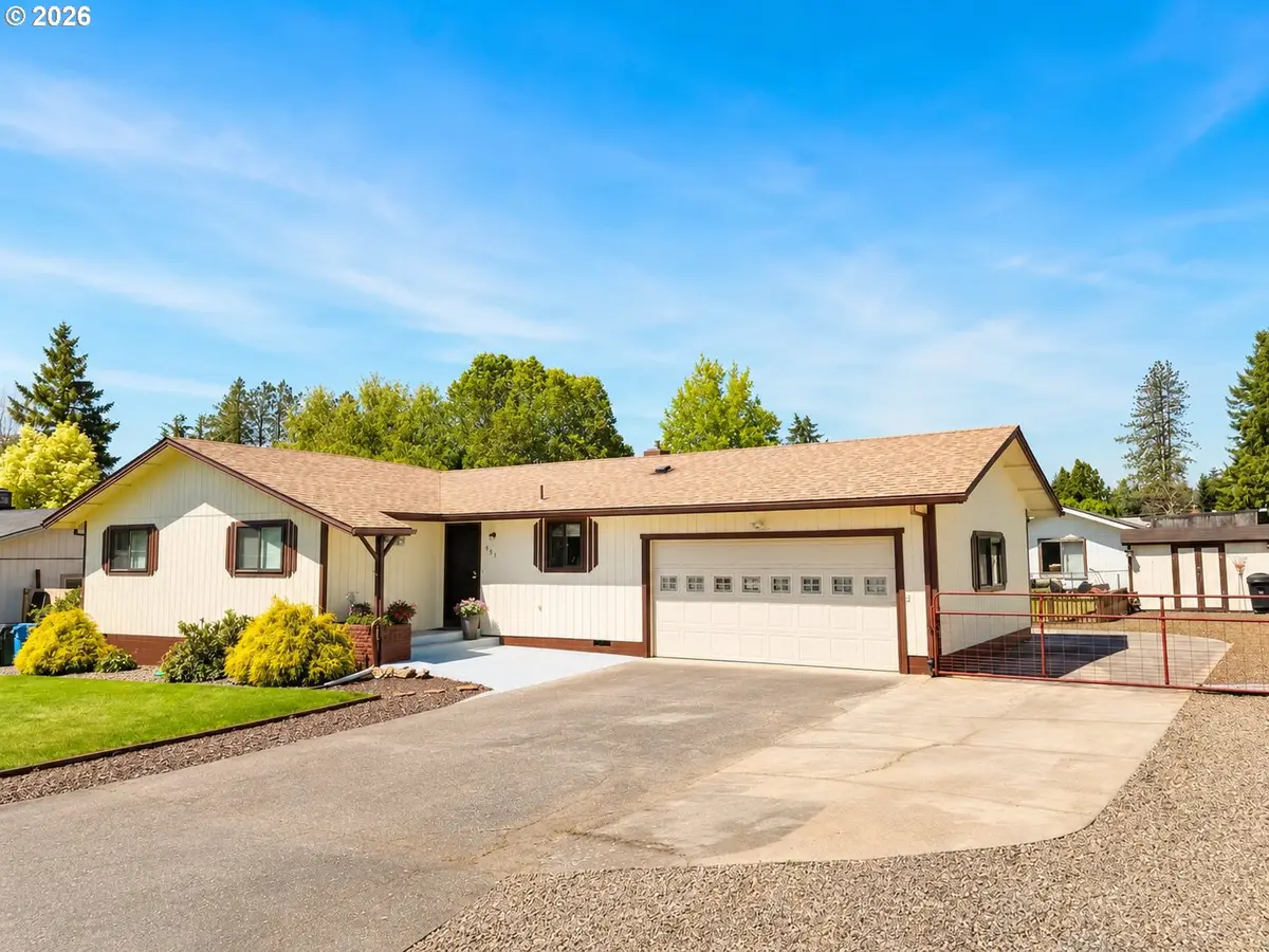 551 Agate St, Sutherlin, OR 97479 - #1