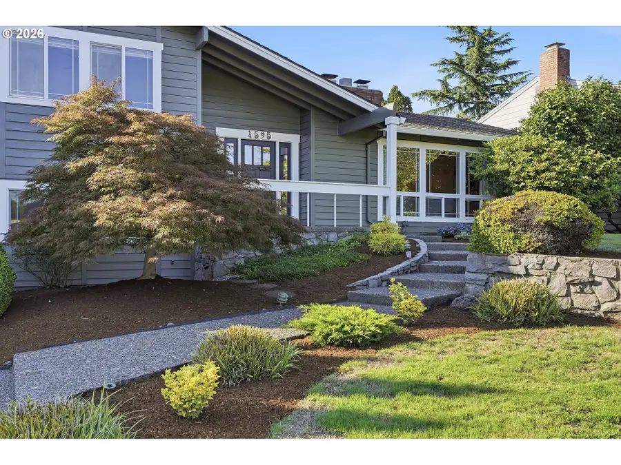 4595 NW Malhuer Ave, Portland, OR 97229 - #2