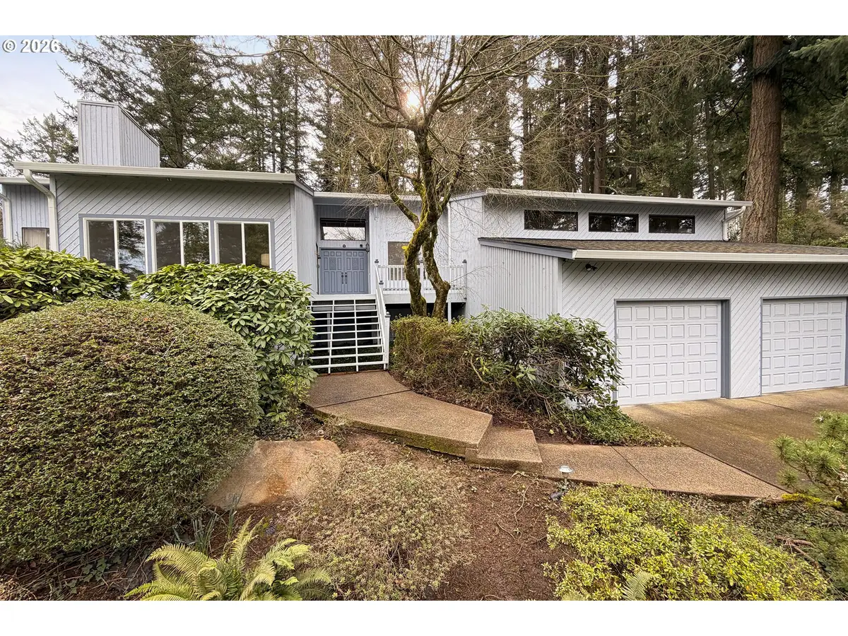 2 Essex Ct, Lake Oswego, OR 97034 - #1