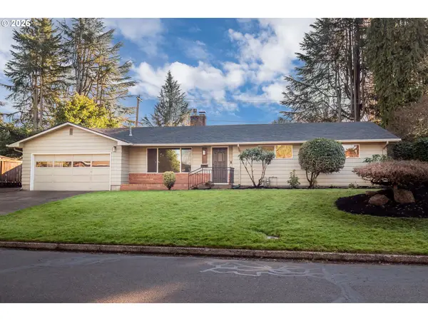 2668 Jeppesen Acres Rd, Eugene, OR 97401