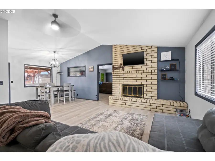 815 E Quince Ave, Hermiston, OR 97838 - #2