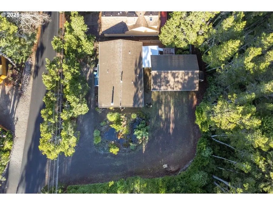 5740 Palisades Dr, Lincoln Beach, OR 97367 - Image #3