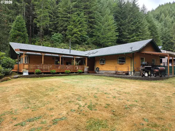 1860 Oar Creek Rd, Reedsport, OR 97467