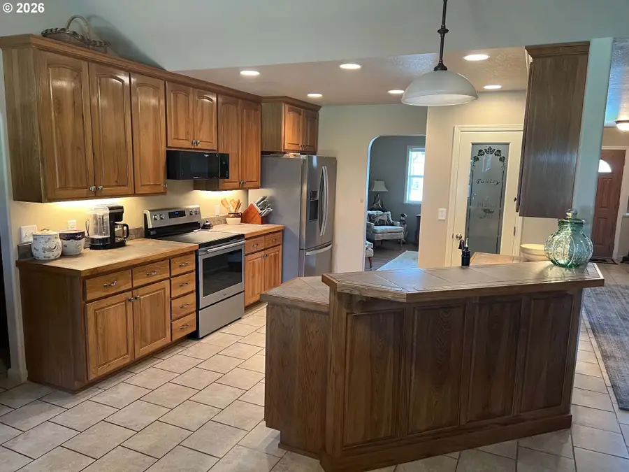 820 G St, Baker City, OR 97814 - #2