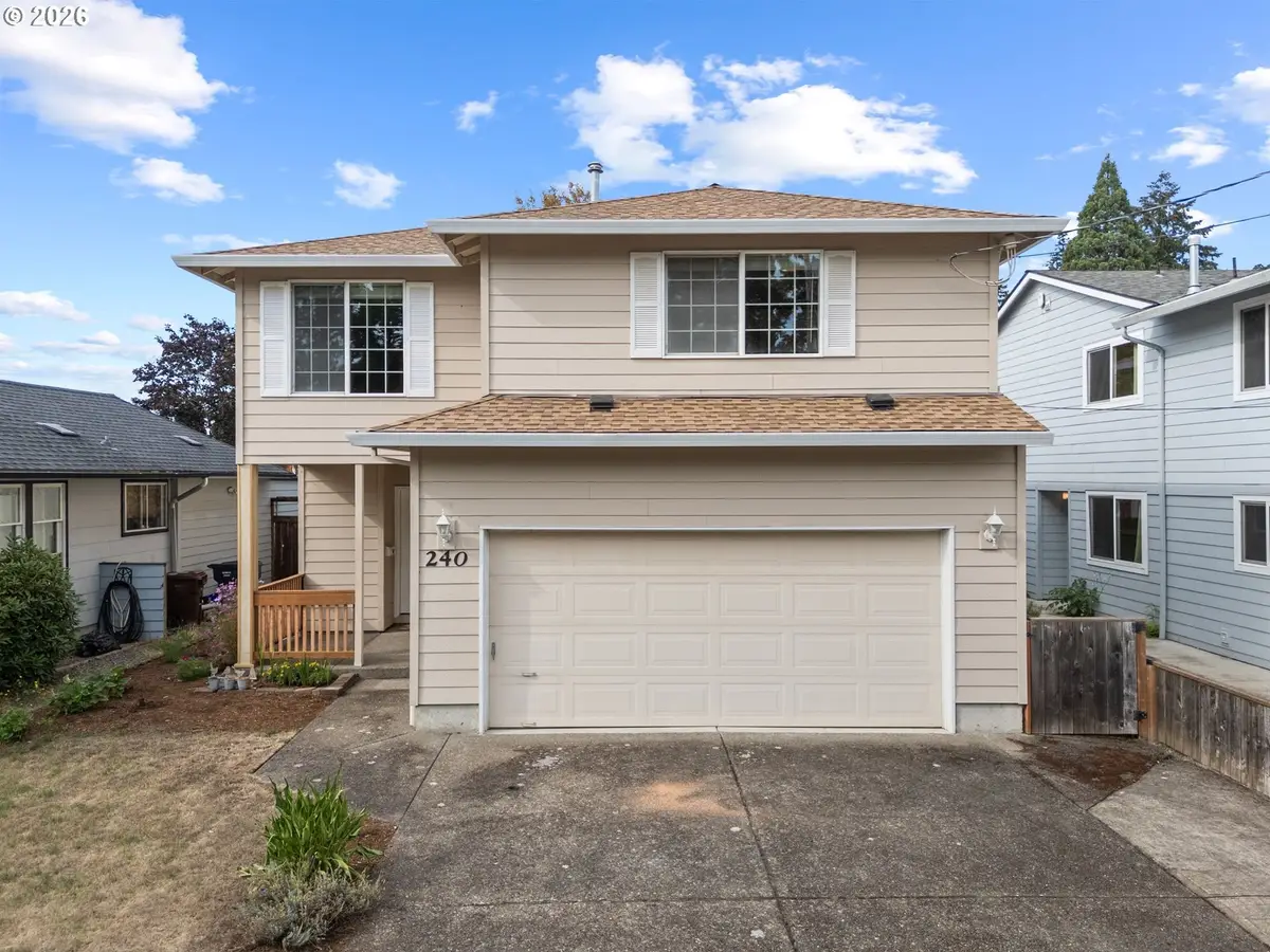 240 E Jersey St, Gladstone, OR 97027 - #1