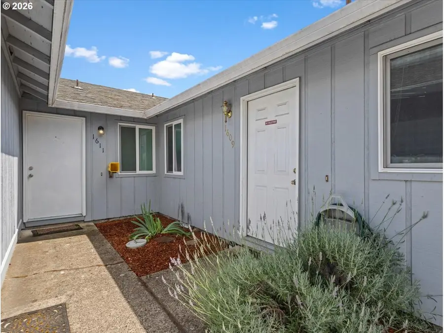 1611 SE Blairmont Dr, Vancouver, WA 98683 - #3