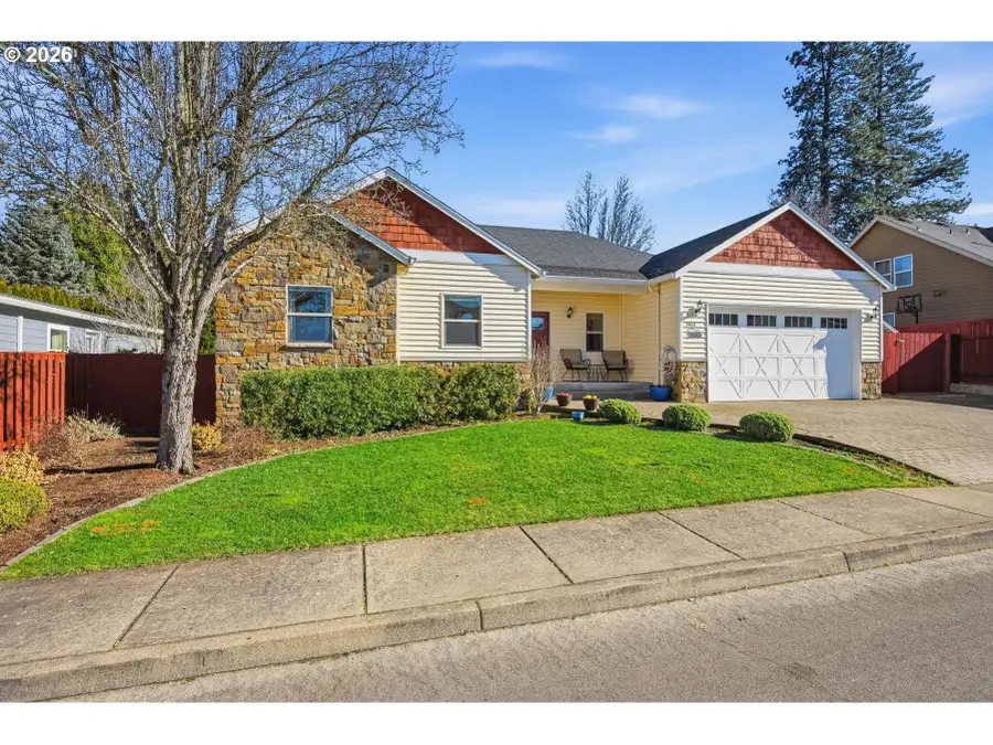 1464 N Hazelnut Ct, Canby, OR 97013 - #2