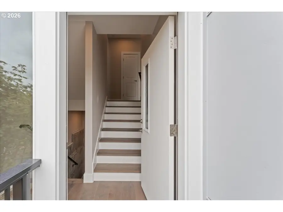 9818 SW 34th Pl, Portland, OR 97219 - #3