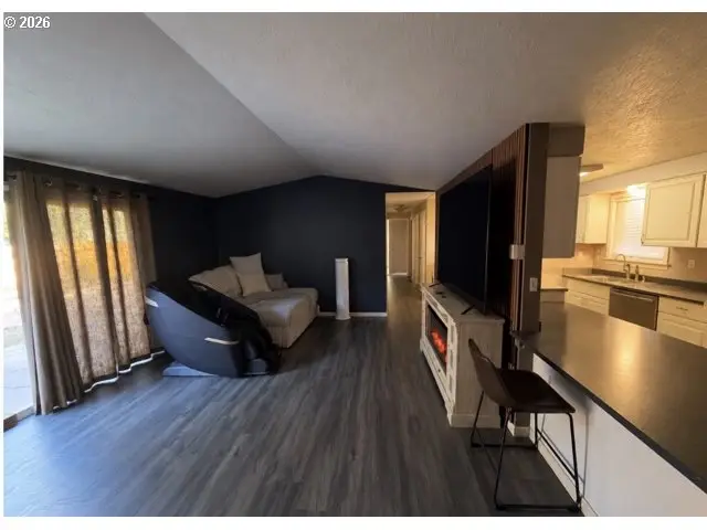 1237 Lottie Ln, Salem, OR 97304 - #2