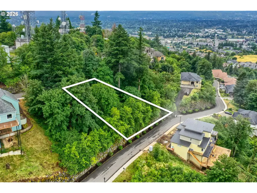 10945 SE Scotts Summit Ct, Northwest Clackamas, OR 97086 - #3