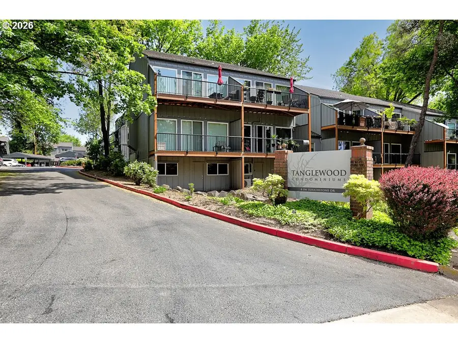 4 Touchstone #138, Lake Oswego, OR 97035 - Image #2